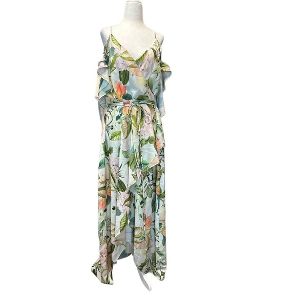 City Chic Tender Floral Maxi Dress in Fresh Floral XSmall Womens Plus Gown - Picture 4 of 12